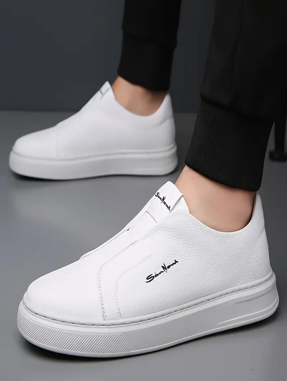 Lynq Slip-On Sneakers