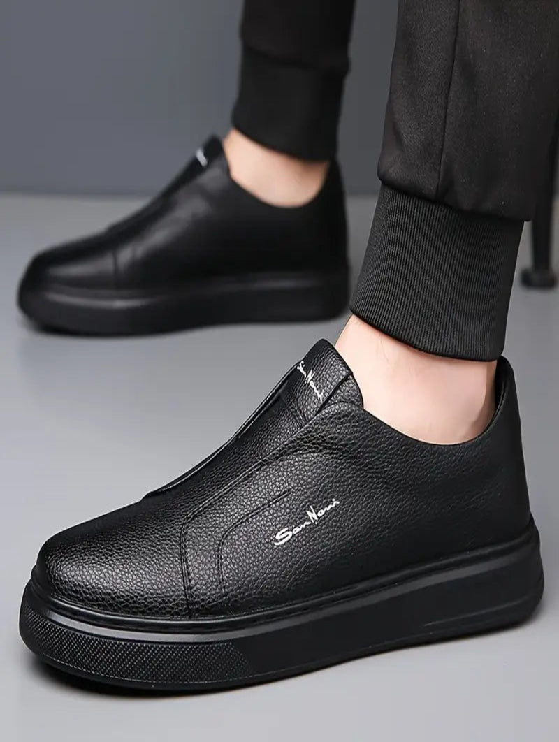 Lynq Slip-On Sneakers