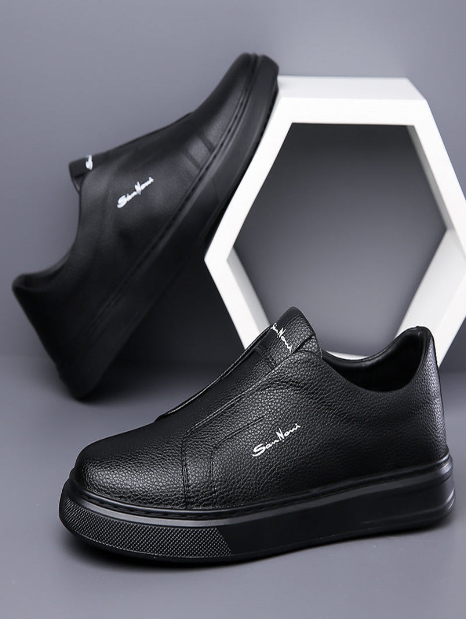 Lynq Slip-On Sneakers