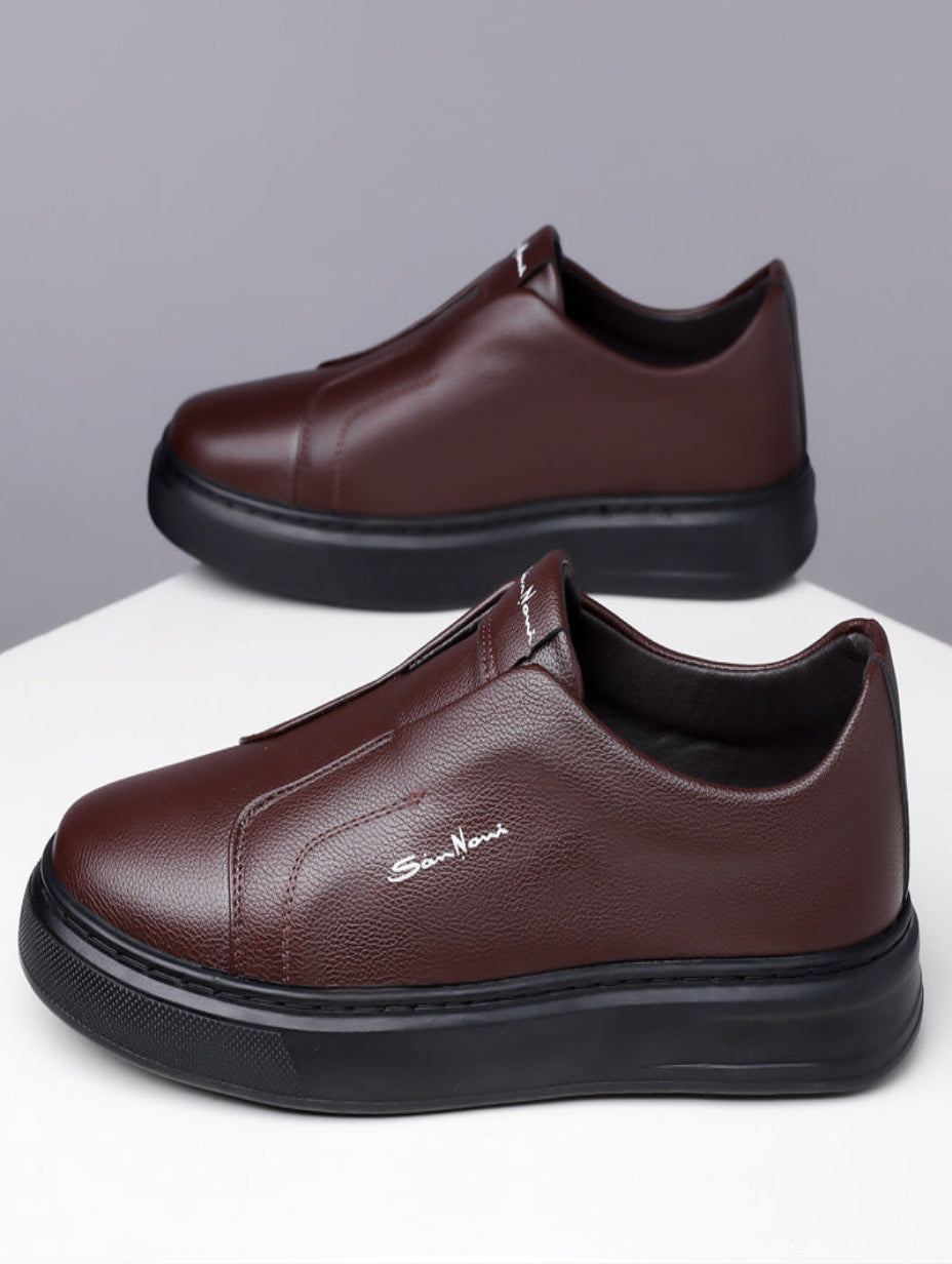 Lynq Slip-On Sneakers
